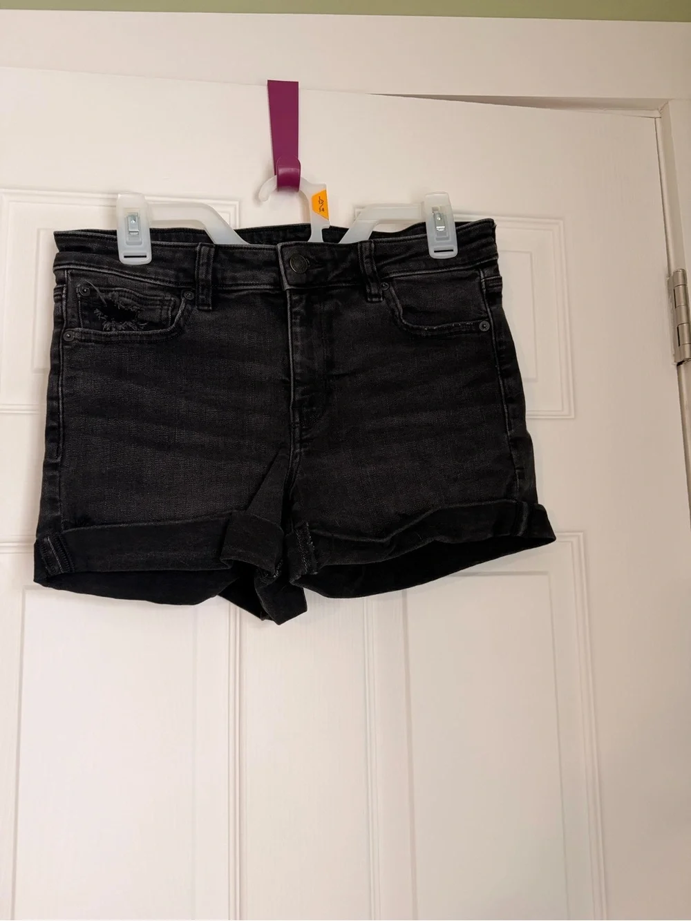 Women's Black Denim midi Rolled-Hem Shorts